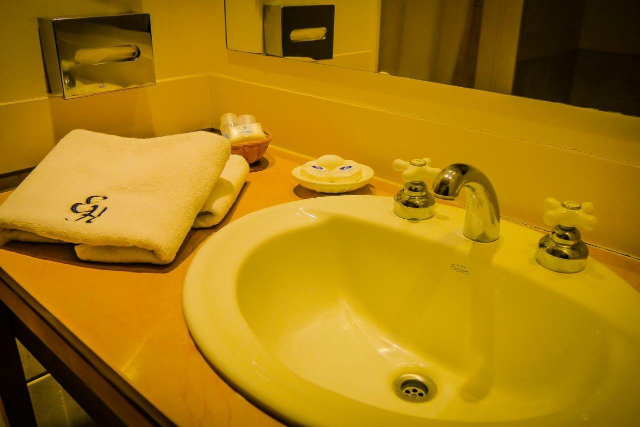 Elegance Hotel 탄딜 객실 사진
