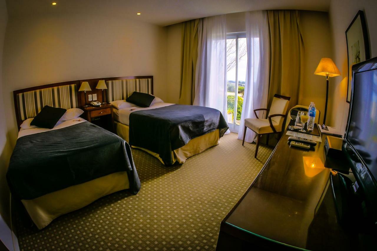 Elegance Hotel 탄딜 객실 사진